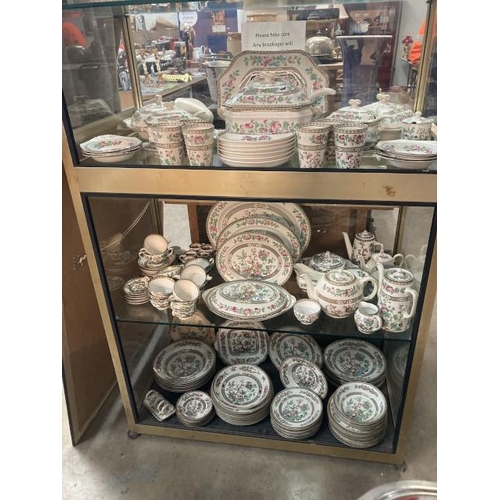 434 - 148 pieces of 'Indian Tree' patterned tableware's, makes include Coalport, Mintons, Aynsley, Bridgwo... 