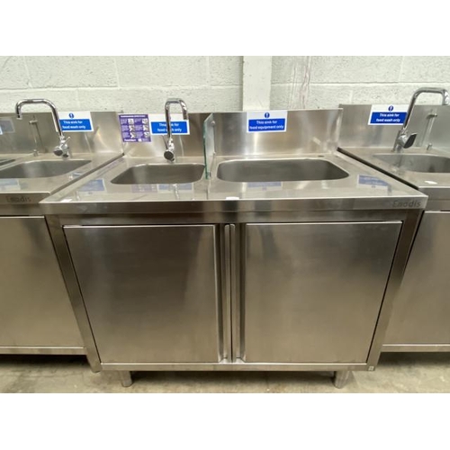 63 - Enodis stainless steel catering sink unit 90H 110W 75D