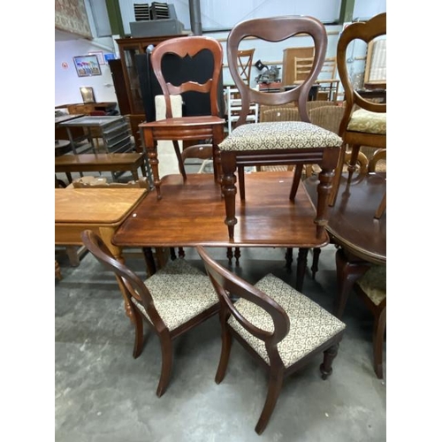 75 - Victorian mahogany Pembroke table 75H 104W 50-100D and 6 assorted balloon back chairs