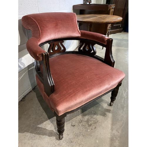 82 - Victorian mahogany tub chair 66W 70D