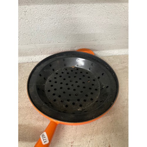 387 - Le Creuset basting pan, Le Creuset pan with lid, cast iron lidded casserole pan & 2 granite pastry b... 