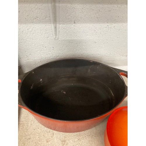 387 - Le Creuset basting pan, Le Creuset pan with lid, cast iron lidded casserole pan & 2 granite pastry b... 