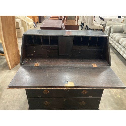 192 - Georgian oak bureau/Secretaire 105H 91W 49D