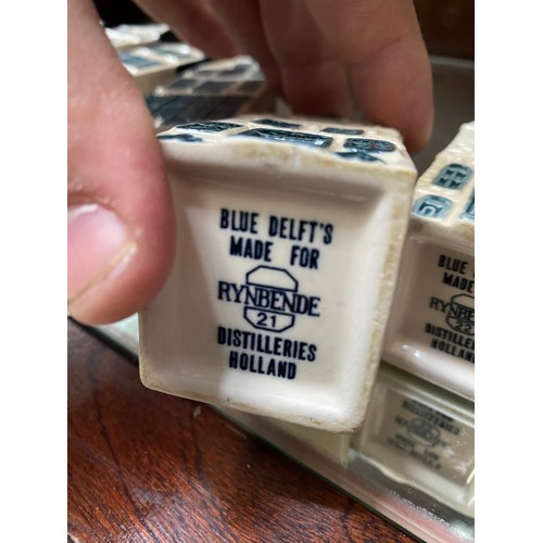 416 - 11 blue delft houses for KLM by BOLS Amsterdam