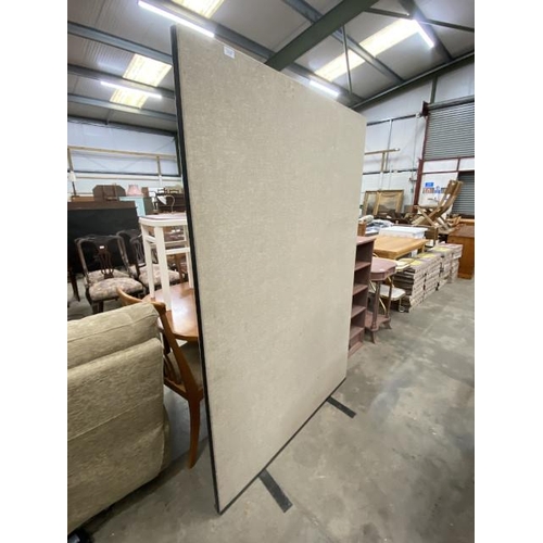 205 - Free standing screen 182H 122W