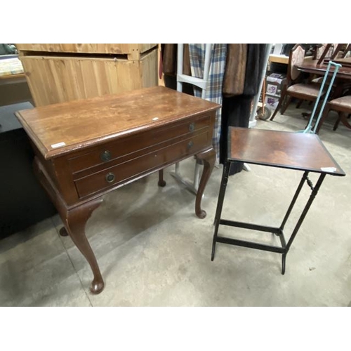 254 - 19th century mahogany 2 drawer cutlery table (no cutlery) 80H 84W 51D and a mahogany lamp table 70H ... 