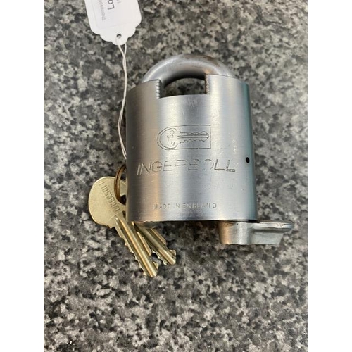 288 - Ingersoll high security close shackle padlock C.S. 712 with 2 keys (G1-5340-99-130-1860) (Keys in je... 