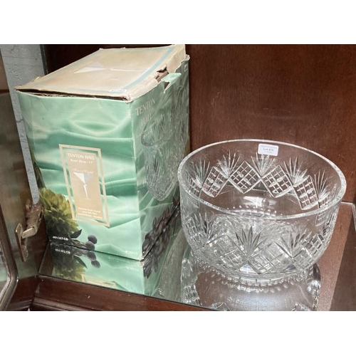 438 - Boxed Tenton Hall lead crystal bowl (28cm diameter)