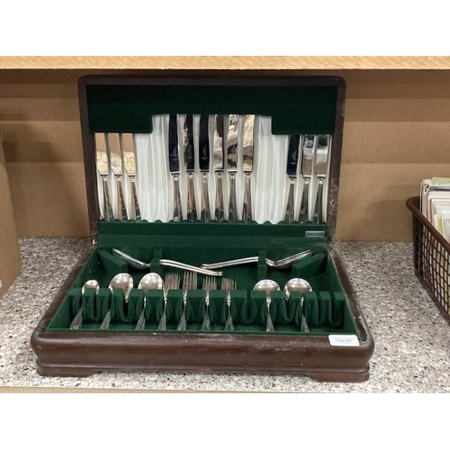 463 - Canteen of Inglis & Son Stonegate York silver plated cutlery, 48 pieces