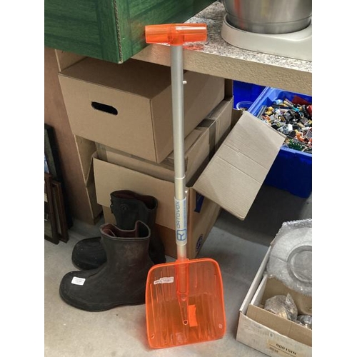 484 - Ortovox two piece avalanche snow shovel