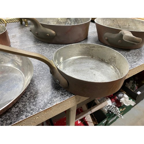 283 - 5 antique copper pans