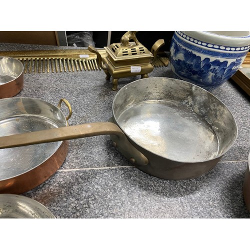 283 - 5 antique copper pans