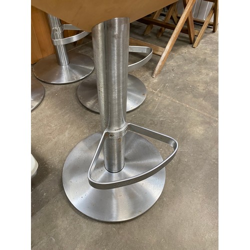 184 - 4 beech and chrome swivel bar stools 94H 38W