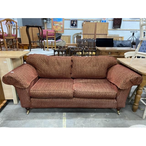 129 - Good quality burgundy and gold settee 200W 94D