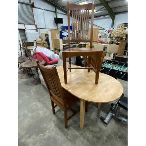 165 - Barker & Stonehouse oak extending dining table 75H 107-136W 80D and three chairs