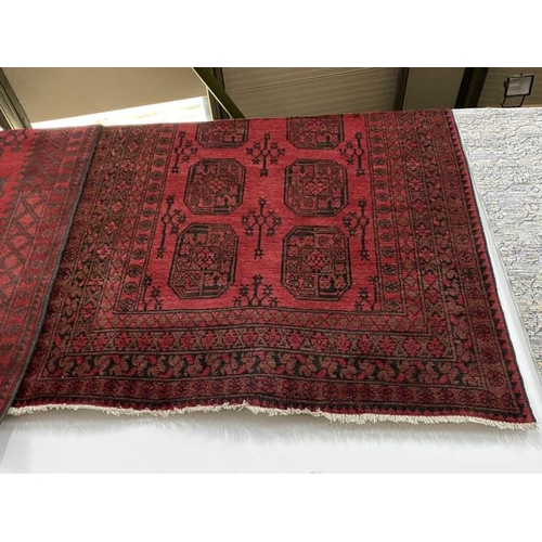 172 - Red ground Persian rug 198 x 152cm