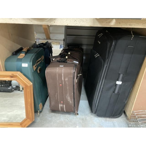 446 - 5 wheeled suitcases including Antler, Aerolite etc (2 large, 1 medium and 2 carry-on sizes)