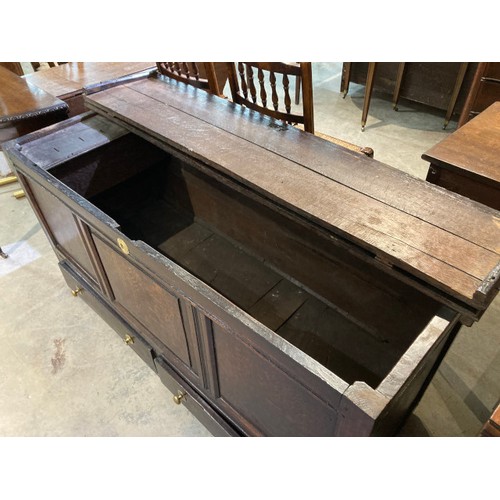 82 - 18th century oak mule chest 73H 143W 55D