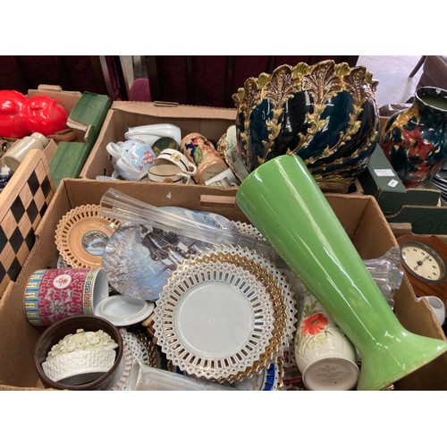 514 - 10 boxes of assorted collectables including dolls clothes, case of costume jewellery, plated wares, ... 