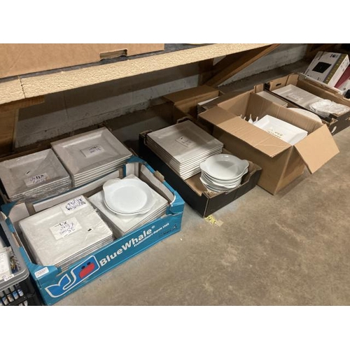 532 - 7 boxes of ex restaurant/hotel white ceramic plates/bowls, various sizes