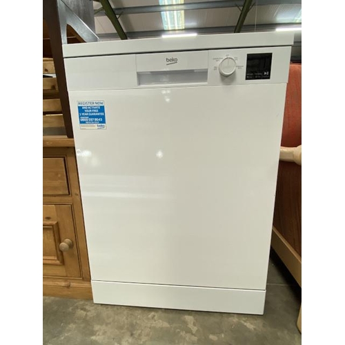 75 - Beko DVN04X20W dishwasher 60W