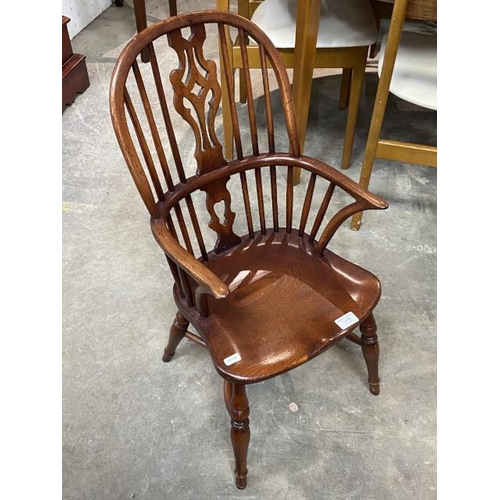 84 - Ash and elm child's Windsor chair 35W