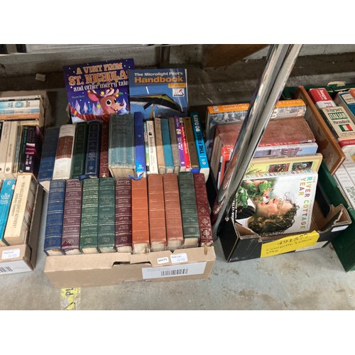 529 - 6 boxes of books inc. 7 Biggles by Captain W.E. Johns & 12 Enid Blyton inc. 'The O'Sullivan Twins', ... 