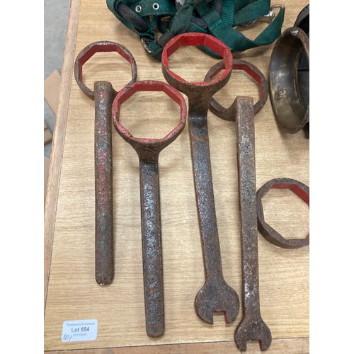 554 - Pair of vintage brass hames, 3 vintage coaching lamps and one other, 4 vintage spanners etc