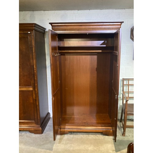 148 - Willis & Gambier mahogany two door wardrobe 198H 117W 66D