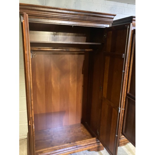 149 - Willis & Gambier mahogany two door wardrobe 198H 117W 66D