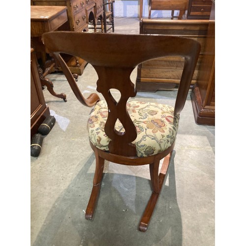 160 - Victorian mahogany rocking chair 92H 55W 75D