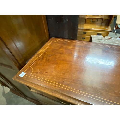 83 - 19th century mahogany inlaid gentleman's linen press with sliding trays 121H 111W 50D