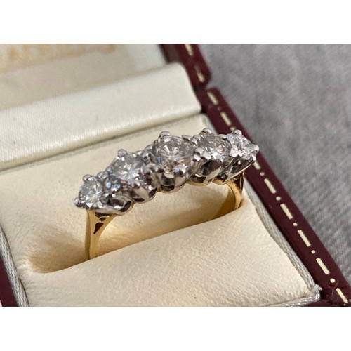 272 - 18ct gold 5 diamond ring approx. 1.5-1.75 carats size O 1/2