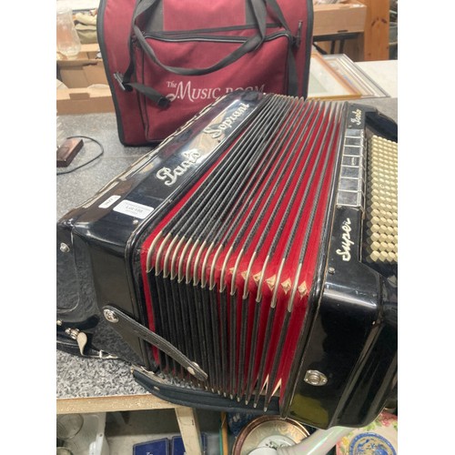 198 - Good quality Paolo Soprani button accordion