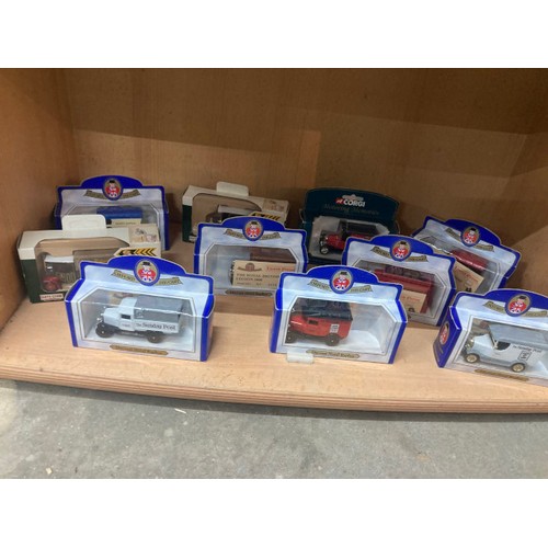 226 - 38 boxed model vehicles inc. Days Gone Vanguards, Corgi Motoring Memories, Lledo Days Gone etc.