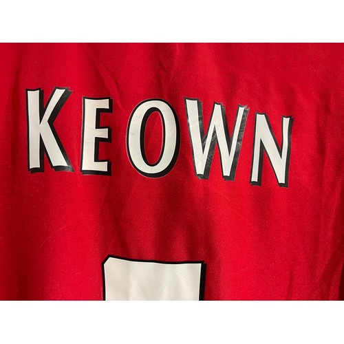 436 - 10 Replica football shirts (all original - no re-makes) Manchester United 2011 long sleeve home shir... 