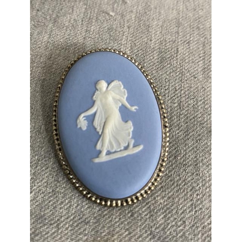 310 - Wedgwood Jasper Ware silver brooch