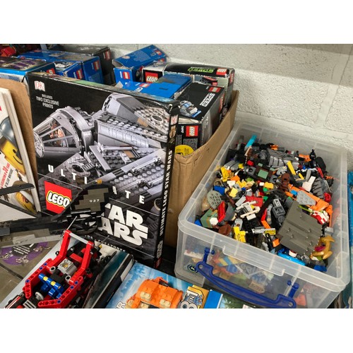 380 - Extensive collection of mainly Lego sets, Lego books, Lego figures, packs of Lego incredible inventi... 