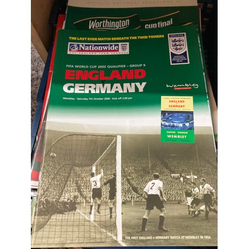 417 - Collection of sticker albums and memorabilia for football, super league, Star Wars etc,  including A... 