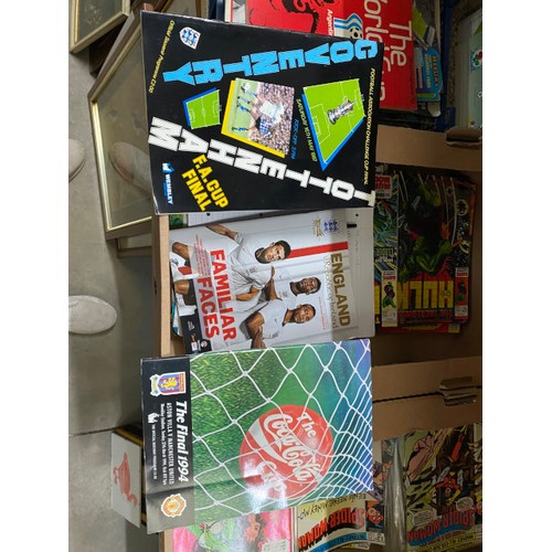 417 - Collection of sticker albums and memorabilia for football, super league, Star Wars etc,  including A... 