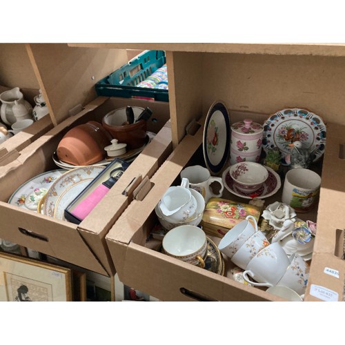 437 - 9 boxes of ceramics inc. Collingwoods part tea set, Leeds Pottery, owl money bank, oriental china, A... 