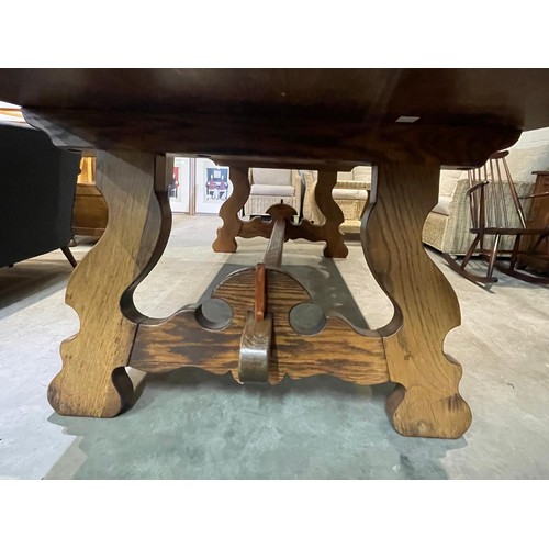 121 - Good quality oak farmhouse refectory table 79H 260W 116D (please note a burn mark the size of a 2p t... 