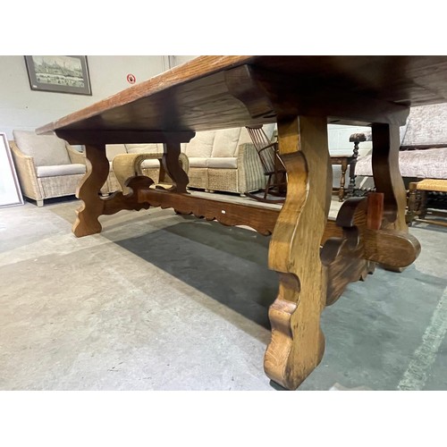 121 - Good quality oak farmhouse refectory table 79H 260W 116D (please note a burn mark the size of a 2p t... 