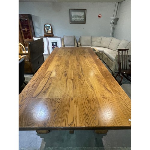 121 - Good quality oak farmhouse refectory table 79H 260W 116D (please note a burn mark the size of a 2p t... 