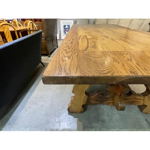 121 - Good quality oak farmhouse refectory table 79H 260W 116D (please note a burn mark the size of a 2p t... 