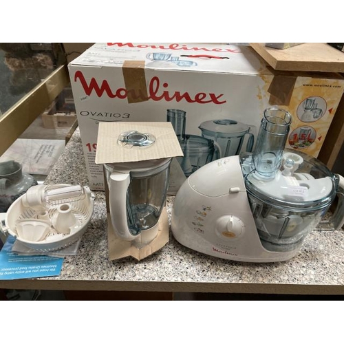 412 - Boxed Moulinex Ovatio3 duo press food processor with attachments, as new