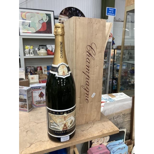 436 - Cased Figuet et Fils millennium champagne 3000ml 12% vol