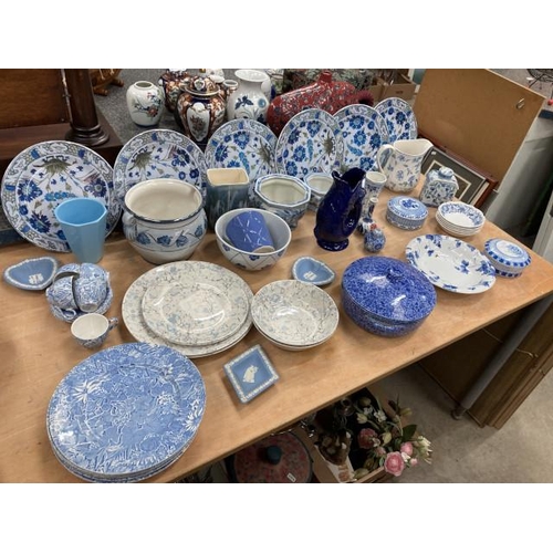 472 - Collection of blue and white china including Royal Staffordshire bowls and plates, Scilla by Lillian... 