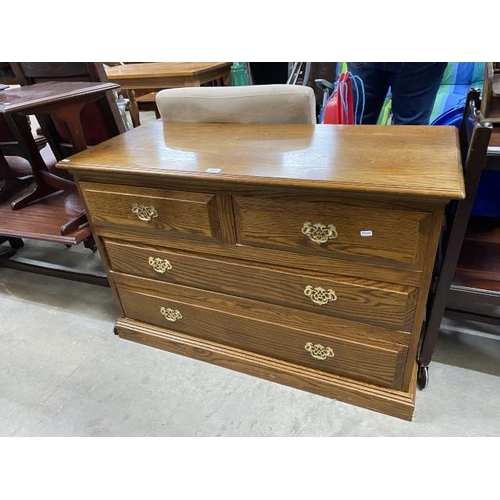 54 - Good quality oak 2 over 2 chest of drawers 75H 113W 48D