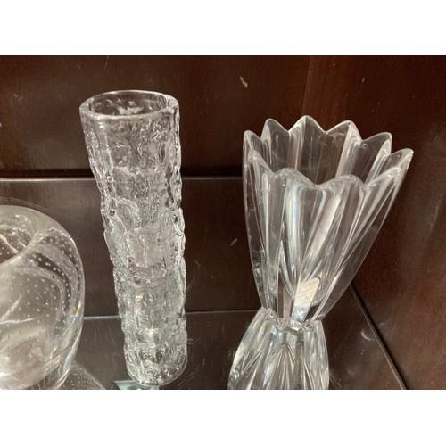 422 - Nice collection of mixed collectable glass inc. pair of Orrefors candle holders, Orrefors vase, Holm... 